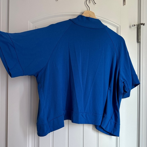 Royal blue batwing open shrug - Picture 2 of 2